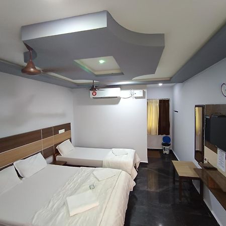 Sri Murugan Beach Paradise Hotel Mamallapuram Exterior foto