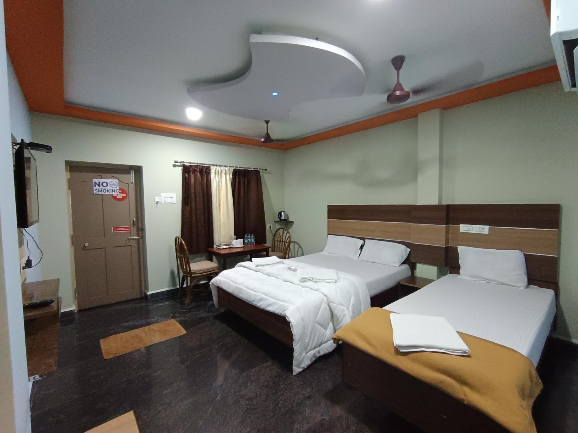 Sri Murugan Beach Paradise Hotel Mamallapuram Exterior foto