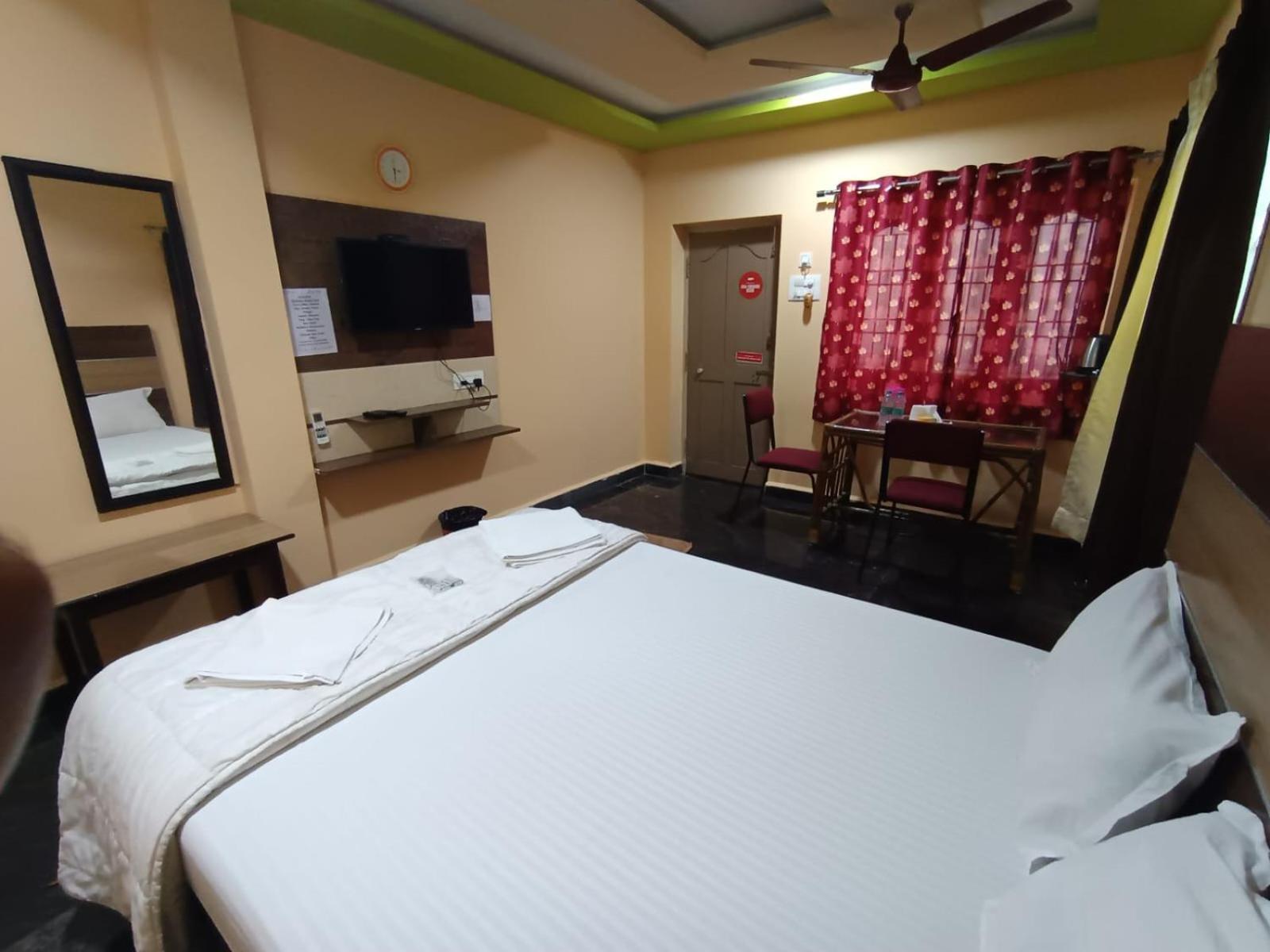 Sri Murugan Beach Paradise Hotel Mamallapuram Exterior foto