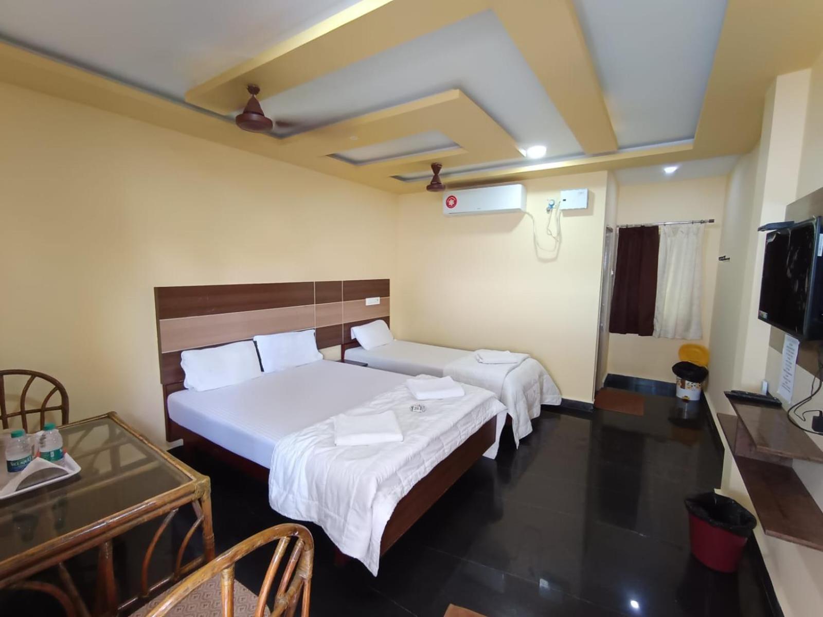 Sri Murugan Beach Paradise Hotel Mamallapuram Exterior foto