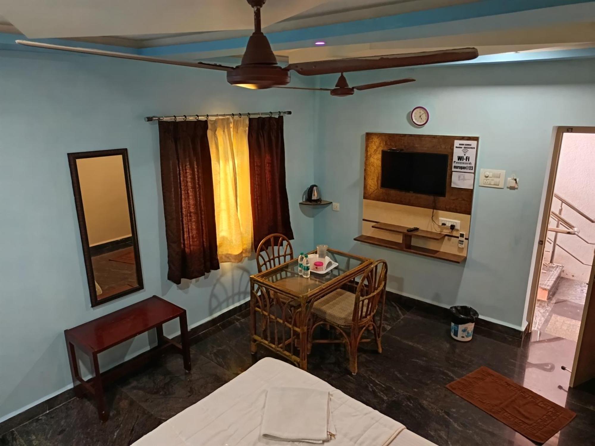 Sri Murugan Beach Paradise Hotel Mamallapuram Exterior foto
