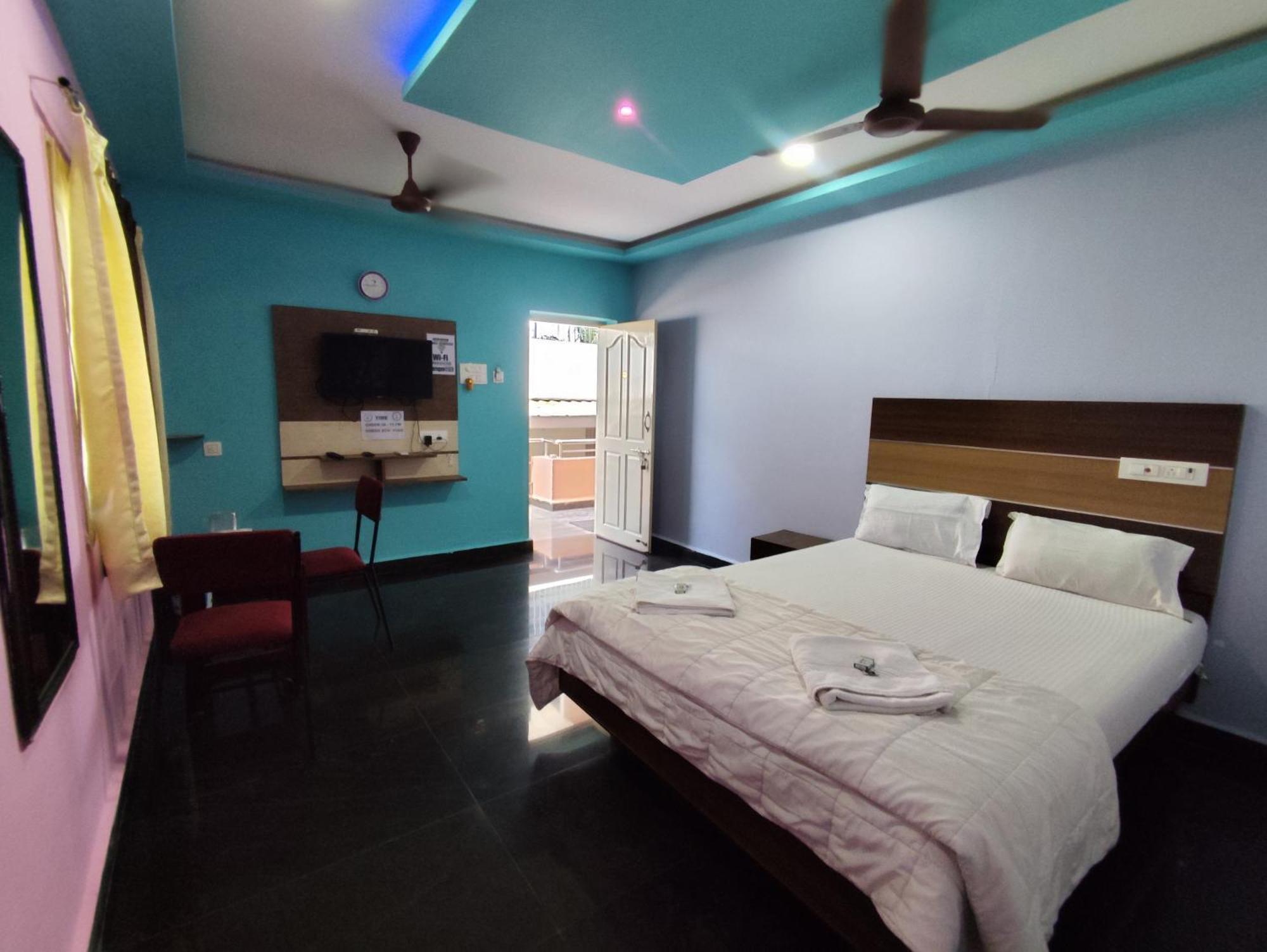 Sri Murugan Beach Paradise Hotel Mamallapuram Exterior foto