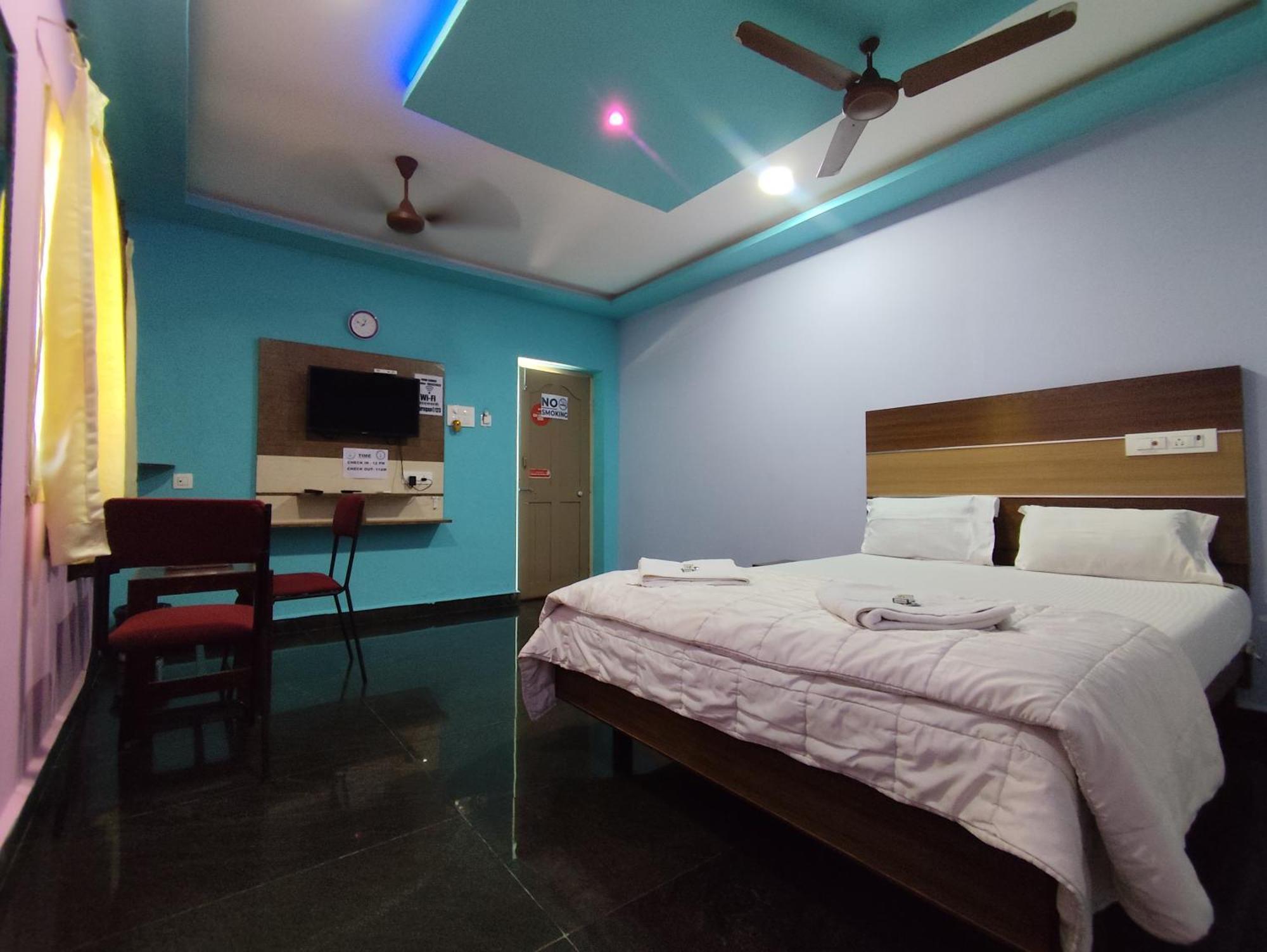 Sri Murugan Beach Paradise Hotel Mamallapuram Exterior foto